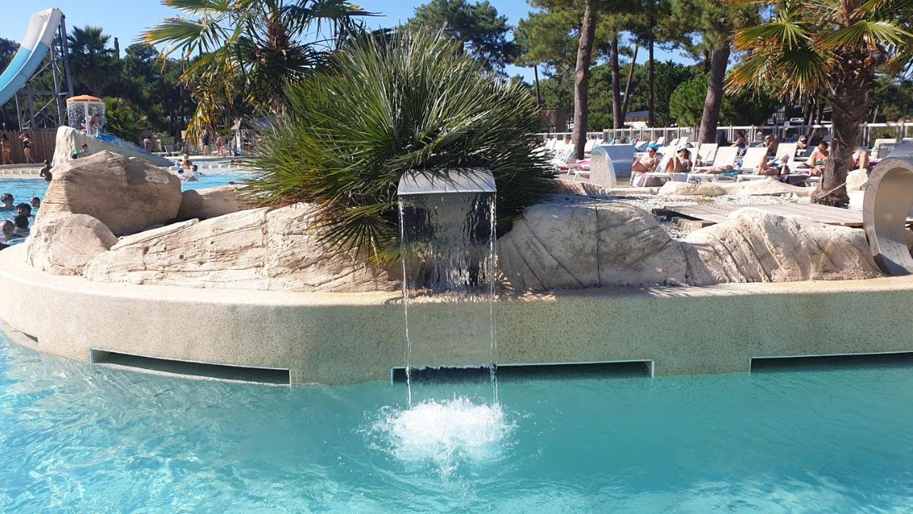 Mobil Home Happiness33 Dans Camping 5 Etoiles Acces Direct Plage Vendays Montalivet エクステリア 写真
